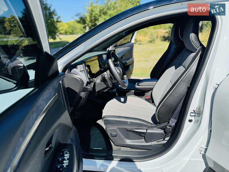 Позашляховик / Кросовер Renault Megane E-Tech Electric 2023 в Лохвиці