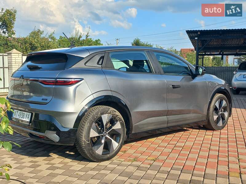 Внедорожник / Кроссовер Renault Megane E-Tech Electric 2022 в Калуше