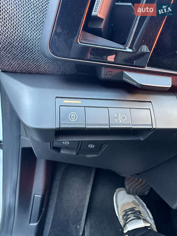 Внедорожник / Кроссовер Renault Megane E-Tech Electric 2024 в Житомире