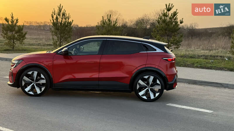 Внедорожник / Кроссовер Renault Megane E-Tech Electric 2022 в Ровно