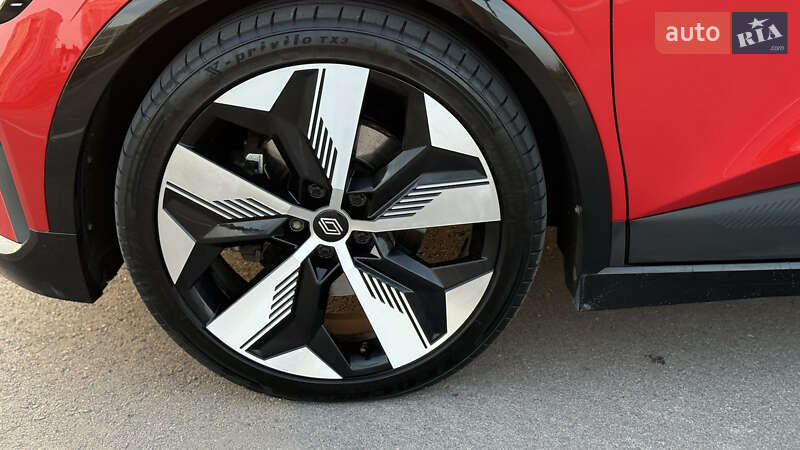 Внедорожник / Кроссовер Renault Megane E-Tech Electric 2022 в Ровно