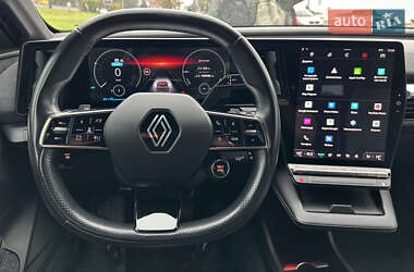 Позашляховик / Кросовер Renault Megane E-Tech Electric 2022 в 