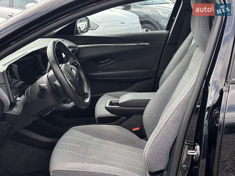 Внедорожник / Кроссовер Renault Megane E-Tech Electric 2022 в Львове фото 25 Внедорожник / Кроссовер Renault Megane E-Tech Electric 2022 в Львове
