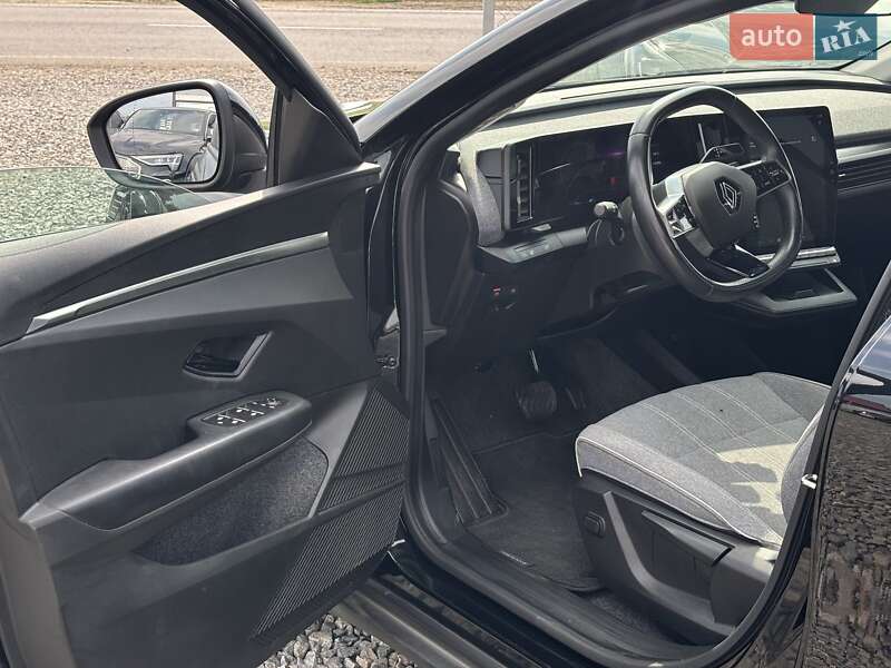 Внедорожник / Кроссовер Renault Megane E-Tech Electric 2022 в Львове фото 27 Внедорожник / Кроссовер Renault Megane E-Tech Electric 2022 в Львове
