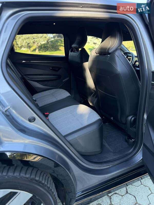 Позашляховик / Кросовер Renault Megane E-Tech Electric 2023 в Дубні фото 71 Позашляховик / Кросовер Renault Megane E-Tech Electric 2023 в Дубні