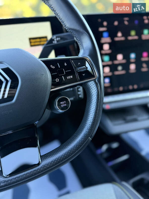 Позашляховик / Кросовер Renault Megane E-Tech Electric 2023 в Дубні фото 75 Позашляховик / Кросовер Renault Megane E-Tech Electric 2023 в Дубні