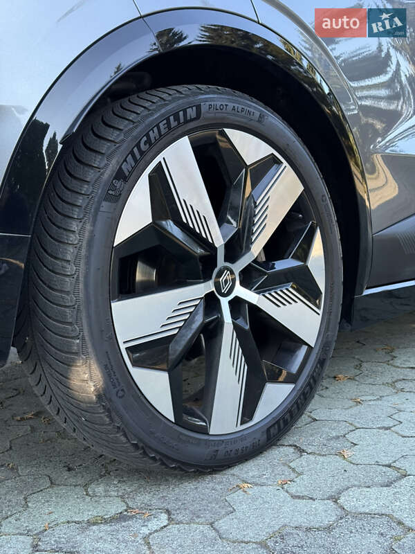 Позашляховик / Кросовер Renault Megane E-Tech Electric 2023 в Дубні фото 89 Позашляховик / Кросовер Renault Megane E-Tech Electric 2023 в Дубні