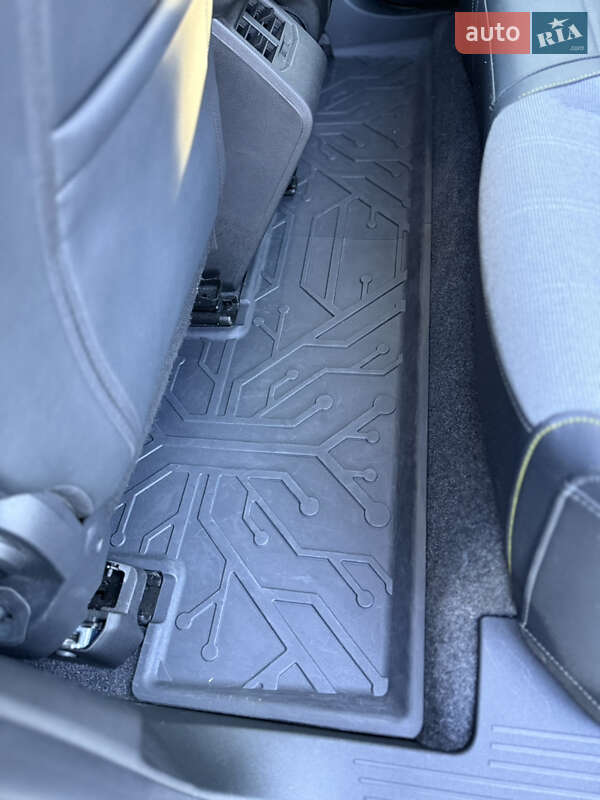 Позашляховик / Кросовер Renault Megane E-Tech Electric 2023 в Дубні фото 102 Позашляховик / Кросовер Renault Megane E-Tech Electric 2023 в Дубні