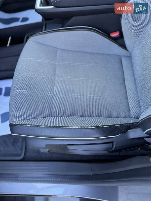 Позашляховик / Кросовер Renault Megane E-Tech Electric 2023 в Дубні фото 104 Позашляховик / Кросовер Renault Megane E-Tech Electric 2023 в Дубні