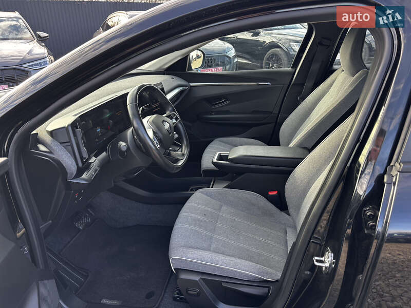 Внедорожник / Кроссовер Renault Megane E-Tech Electric 2022 в Львове фото 35 Внедорожник / Кроссовер Renault Megane E-Tech Electric 2022 в Львове