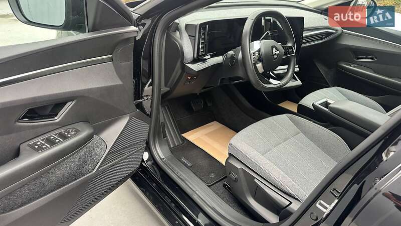 Позашляховик / Кросовер Renault Megane E-Tech Electric 2023 в Дубні фото 8 Позашляховик / Кросовер Renault Megane E-Tech Electric 2023 в Дубні