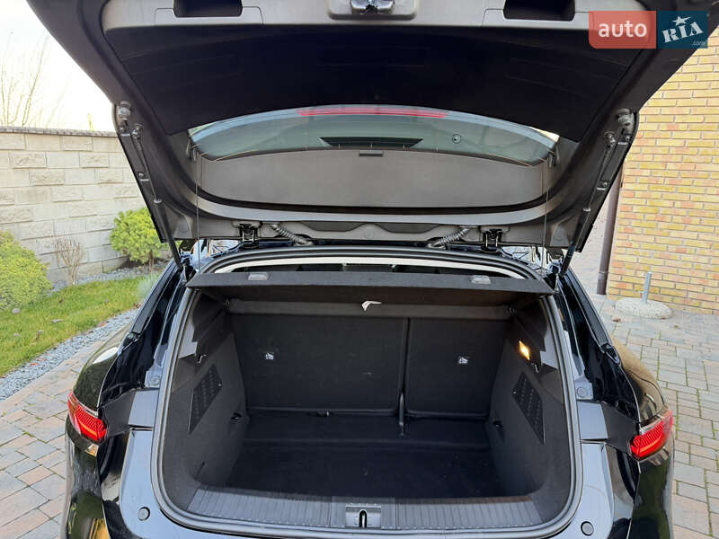 Позашляховик / Кросовер Renault Megane E-Tech Electric 2024 в Рівному