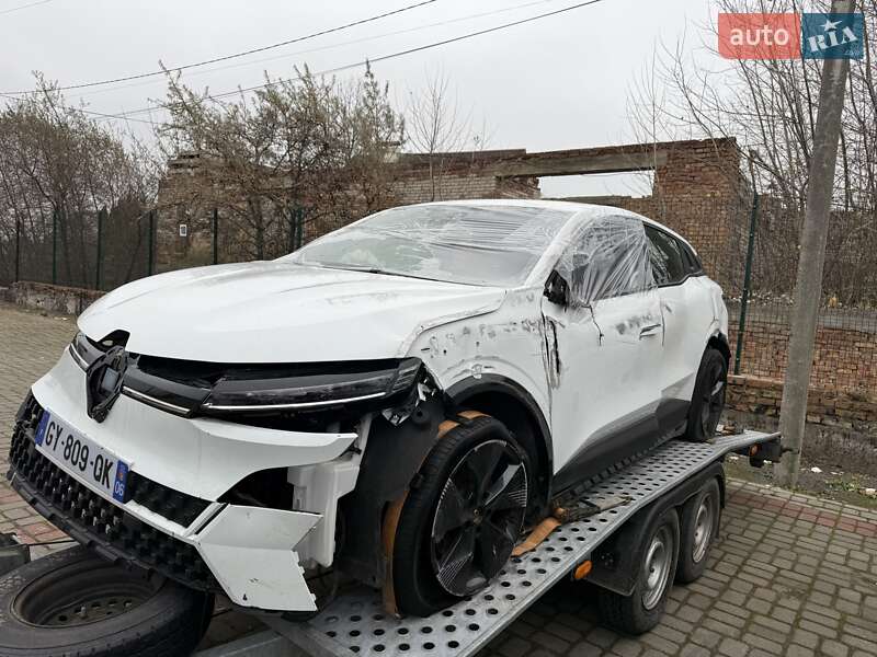 Внедорожник / Кроссовер Renault Megane E-Tech Electric 2024 в Луцке