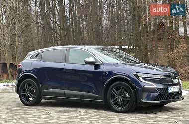 Позашляховик / Кросовер Renault Megane E-Tech Electric 2022 в Долині