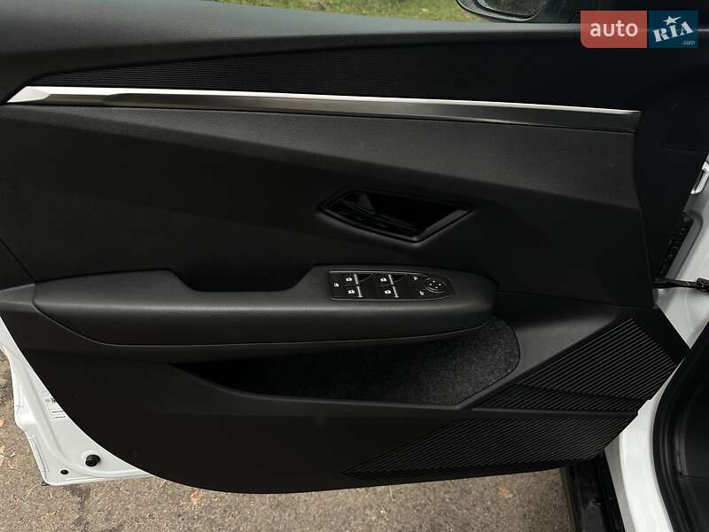 Позашляховик / Кросовер Renault Megane E-Tech Electric 2023 в Львові