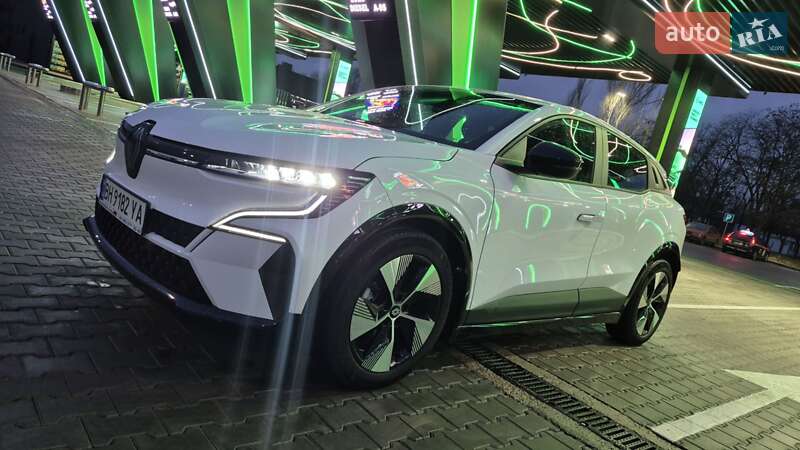 Позашляховик / Кросовер Renault Megane E-Tech Electric 2022 в Одесі