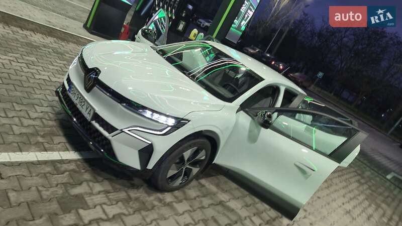 Позашляховик / Кросовер Renault Megane E-Tech Electric 2022 в Одесі