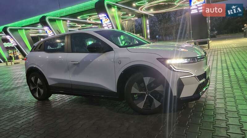 Позашляховик / Кросовер Renault Megane E-Tech Electric 2022 в Одесі