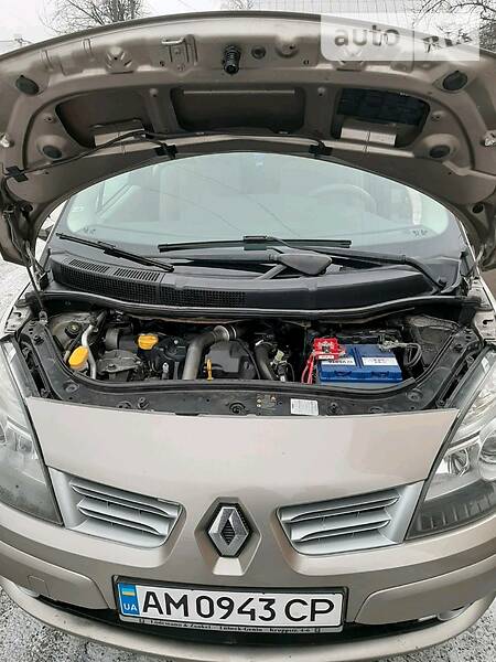 Хэтчбек Renault Megane Scenic 2009 в Житомире
