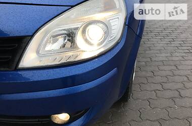Хетчбек Renault Megane Scenic 2007 в 