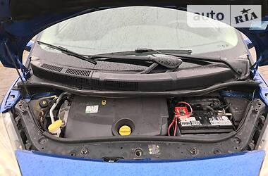 Хетчбек Renault Megane Scenic 2007 в 
