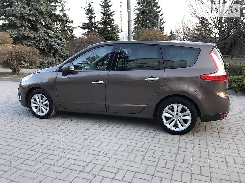 Універсал Renault Megane Scenic 2010 в Тернополі