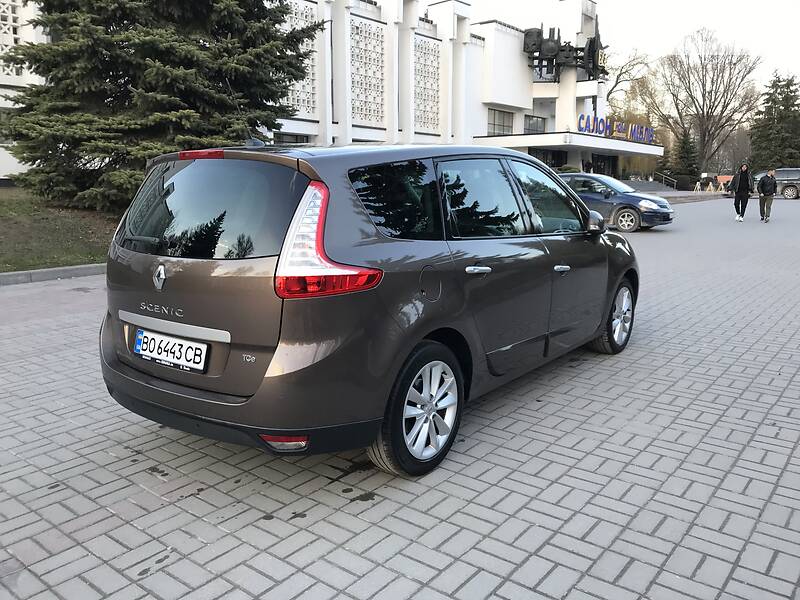Універсал Renault Megane Scenic 2010 в Тернополі