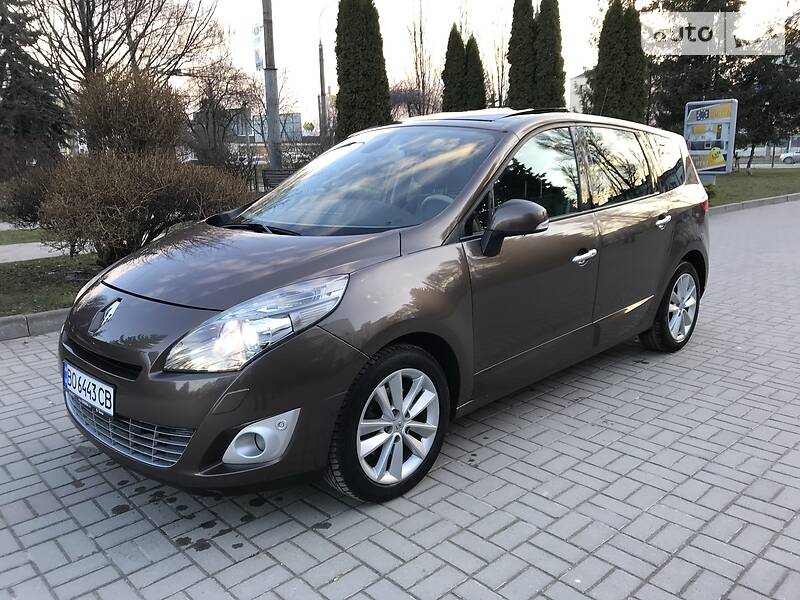 Універсал Renault Megane Scenic 2010 в Тернополі