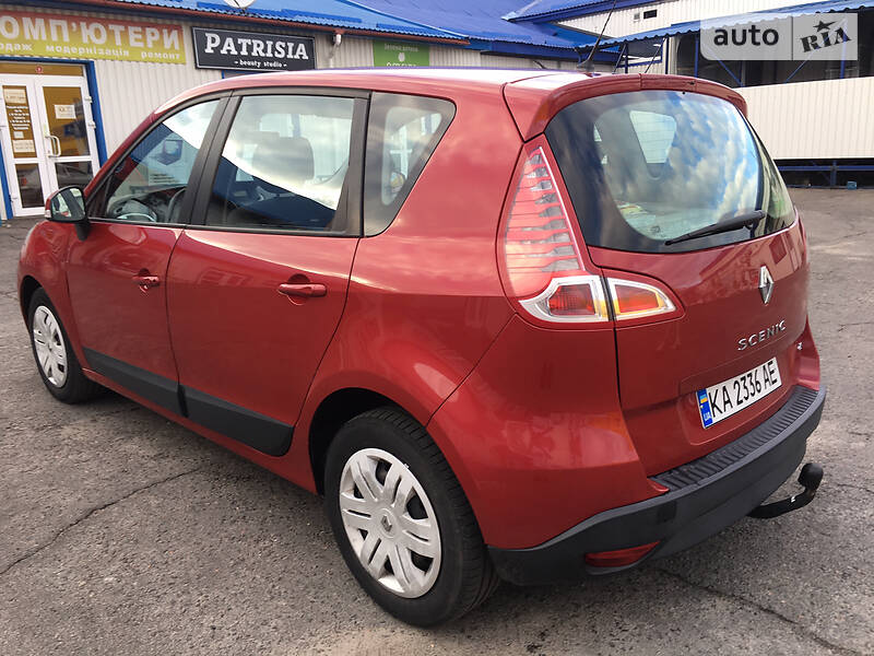 Хетчбек Renault Megane Scenic 2011 в Умані