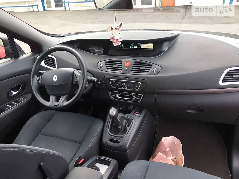 Хетчбек Renault Megane Scenic 2011 в Умані