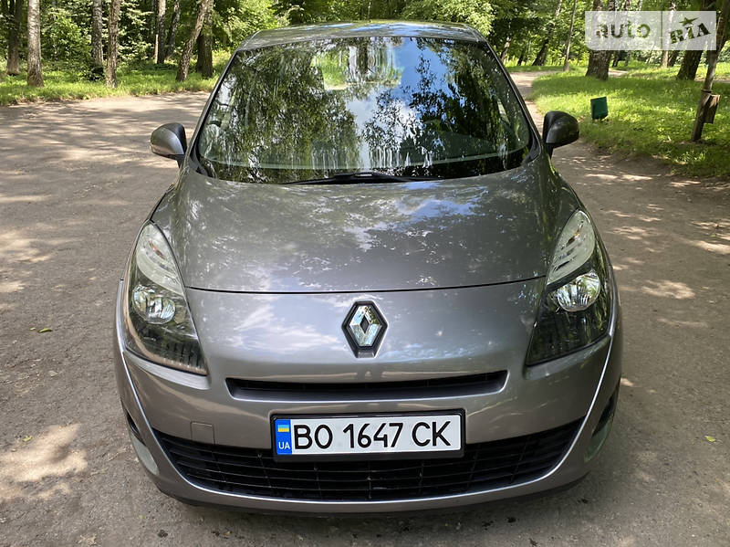 Мінівен Renault Megane Scenic 2009 в Тернополі