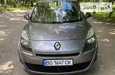 Мінівен Renault Megane Scenic 2009 в 