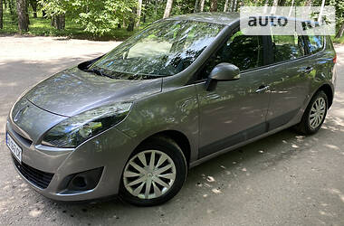 Мінівен Renault Megane Scenic 2009 в 