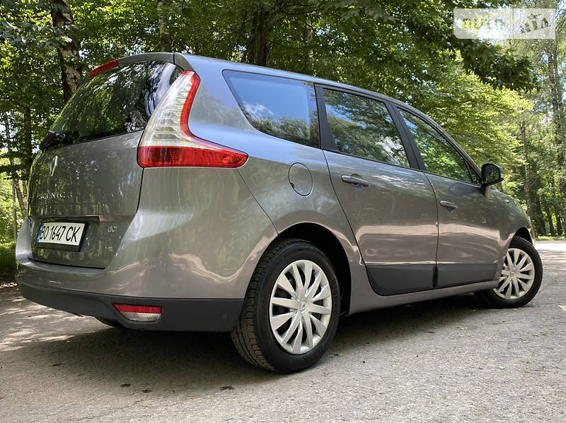 Мінівен Renault Megane Scenic 2009 в Тернополі