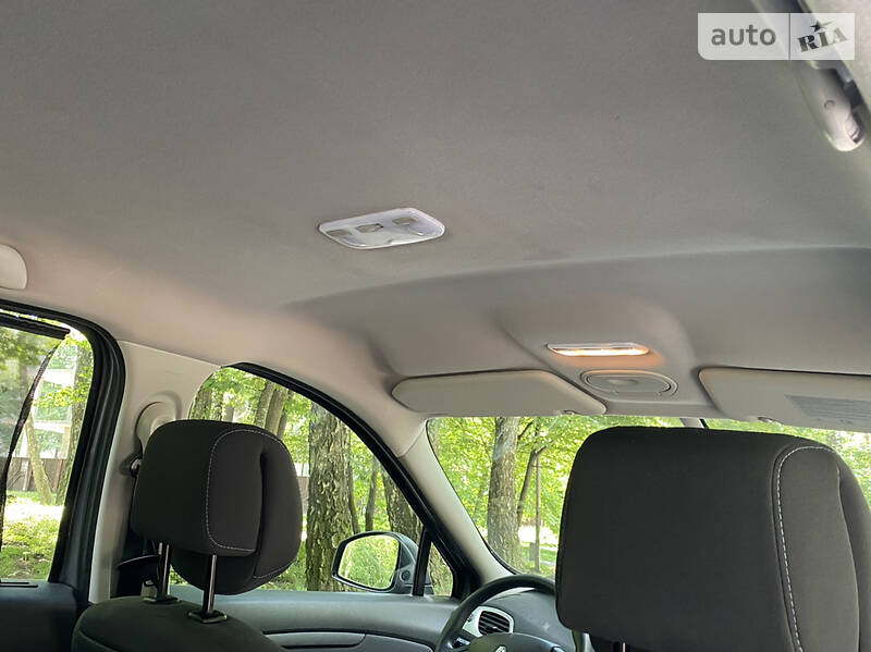 Мінівен Renault Megane Scenic 2009 в Тернополі