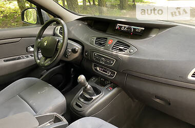 Мінівен Renault Megane Scenic 2009 в 