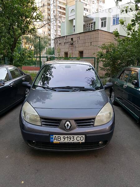Хэтчбек Renault Megane Scenic 2004 в Киеве