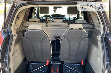 Хетчбек Renault Megane Scenic 2004 в 