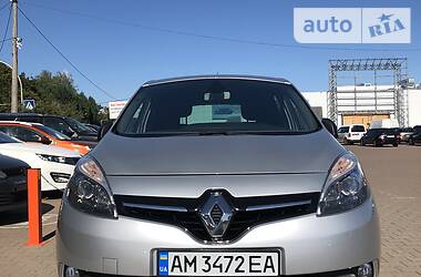 Мінівен Renault Megane Scenic 2015 в 