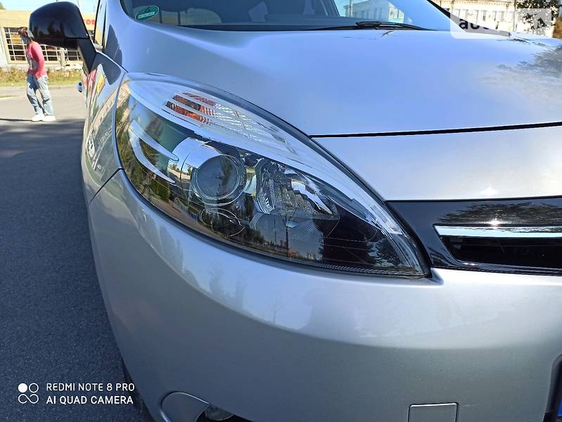 Универсал Renault Megane Scenic 2015 в Виннице
