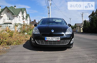 Минивэн Renault Megane Scenic 2010 в Киеве