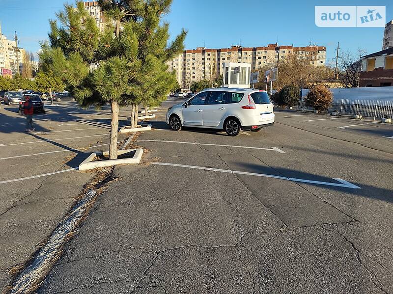 Мінівен Renault Megane Scenic 2016 в Бориславі