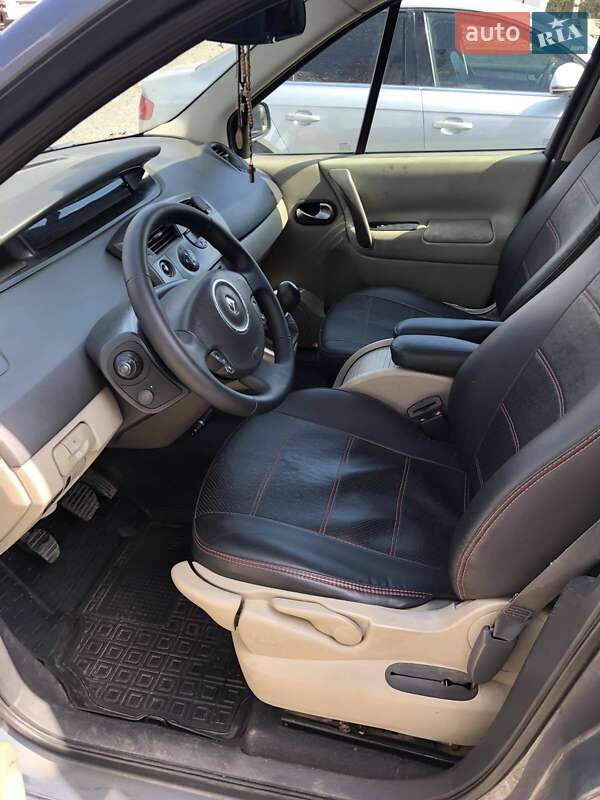 Минивэн Renault Megane Scenic 2007 в Виноградове