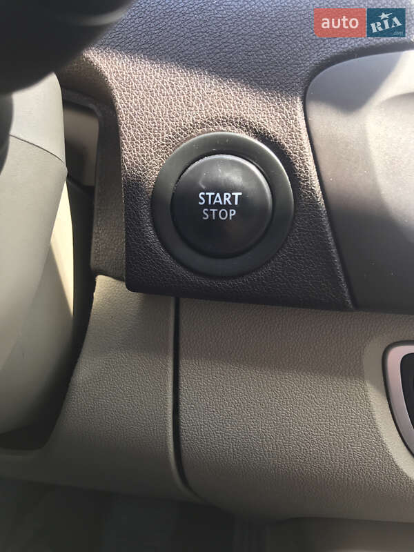 Мінівен Renault Megane Scenic 2010 в Івано-Франківську фото 10 Мінівен Renault Megane Scenic 2010 в Івано-Франківську