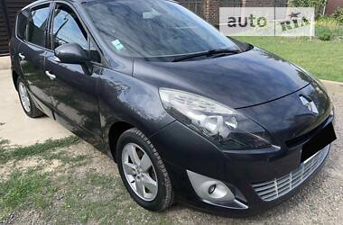 Универсал Renault Megane Scenic 2010 в Киеве