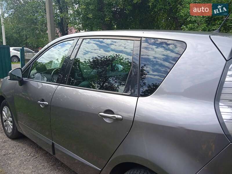 Мінівен Renault Megane Scenic 2014 в Луцьку