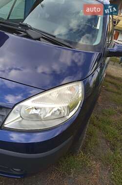 Минивэн Renault Megane Scenic 2005 в 