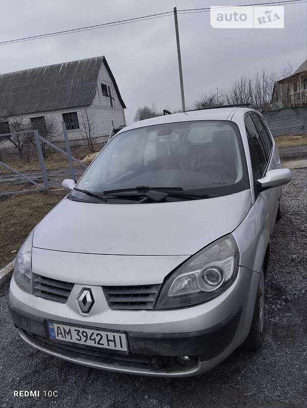Минивэн Renault Megane Scenic 1999 в Романове