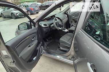 Минивэн Renault Megane Scenic 2009 в 