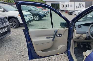 Минивэн Renault Megane Scenic 2005 в 